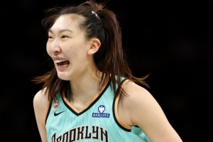 韩旭：WNBA的教练组分工明确 国内基本就是一个主教练+两个助教